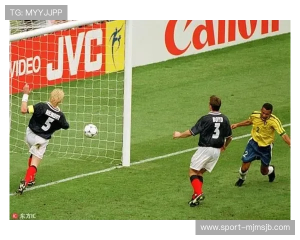 世界杯首个乌龙球引发热议：比赛中最令人震惊的瞬间分析